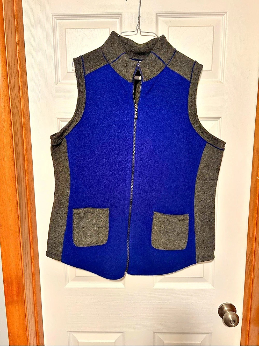 Susan Graver Weekend Fleece Vest in Blue & Gray Like New